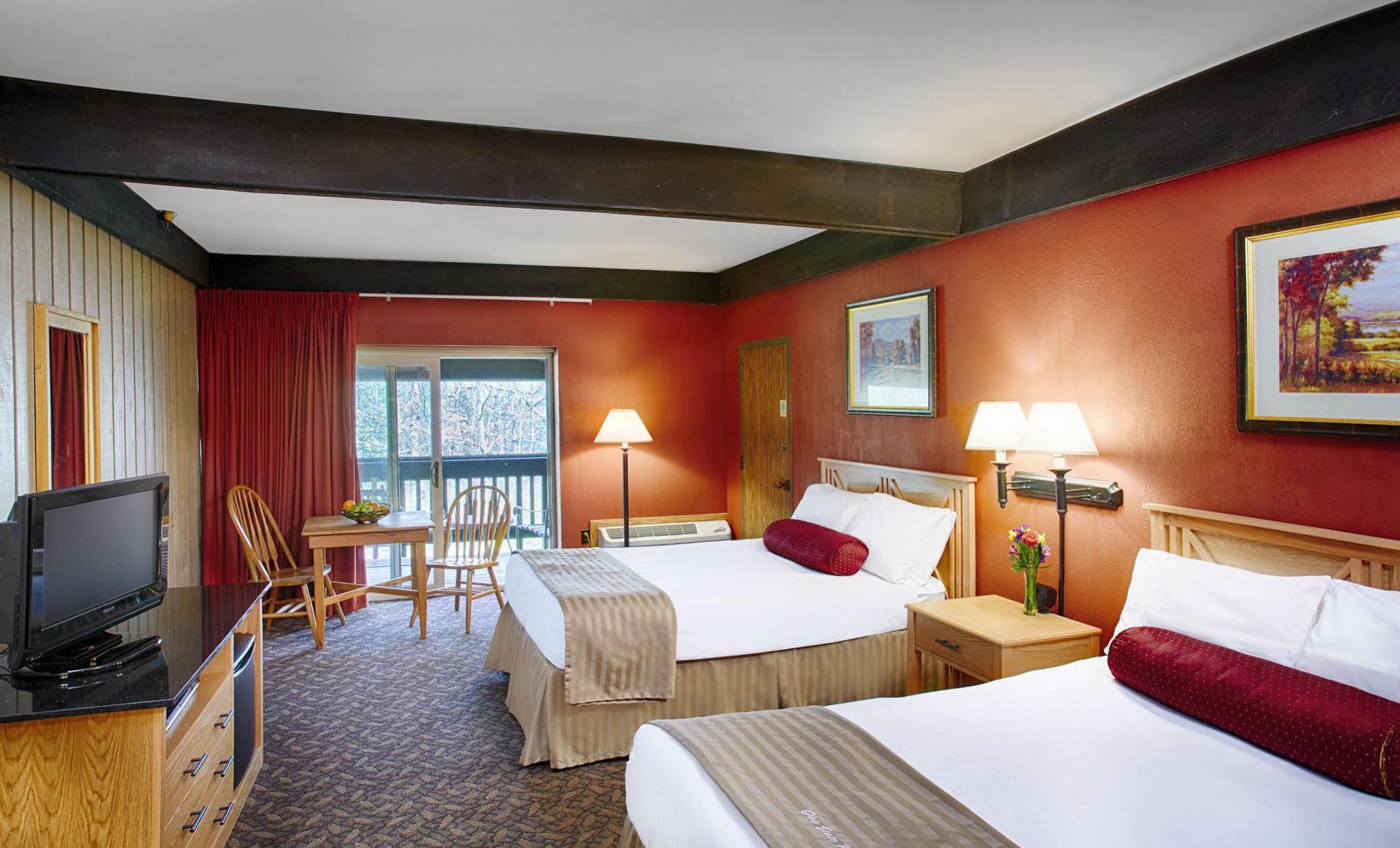 Mohican Lodge And Conference Center Perrysville ภายนอก รูปภาพ