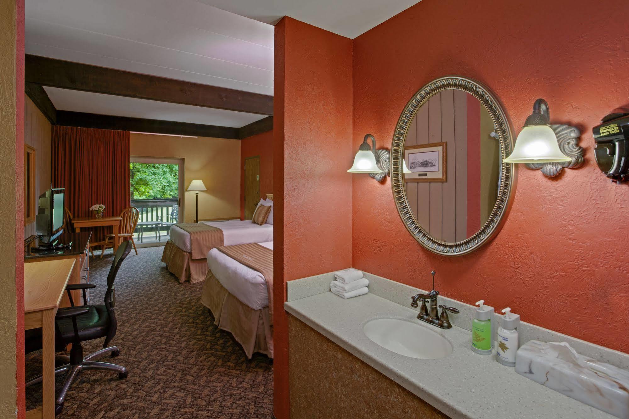 Mohican Lodge And Conference Center Perrysville ภายนอก รูปภาพ
