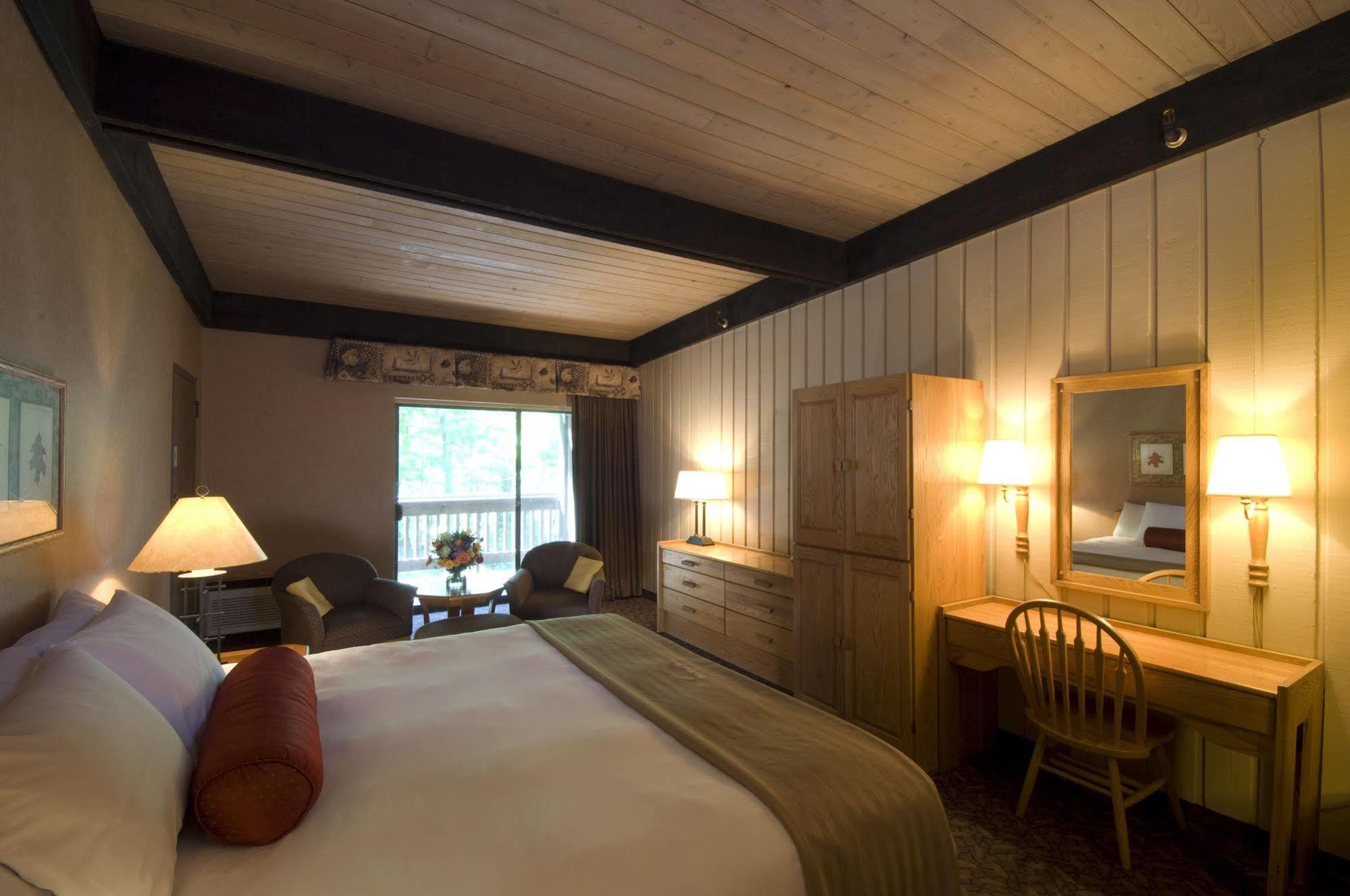 Mohican Lodge And Conference Center Perrysville ภายนอก รูปภาพ